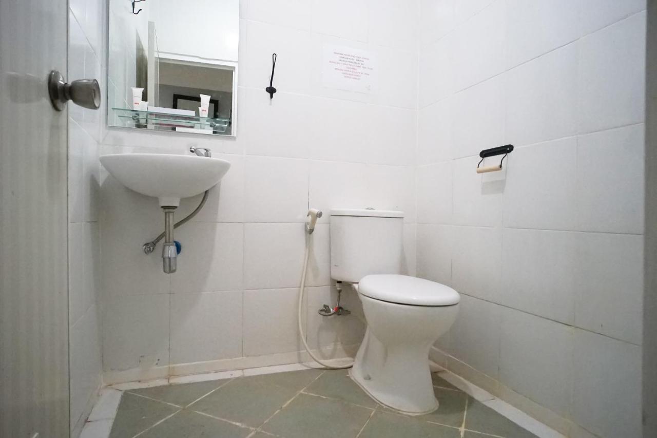 Reddoorz At Sani Guest House Balikpapan Экстерьер фото