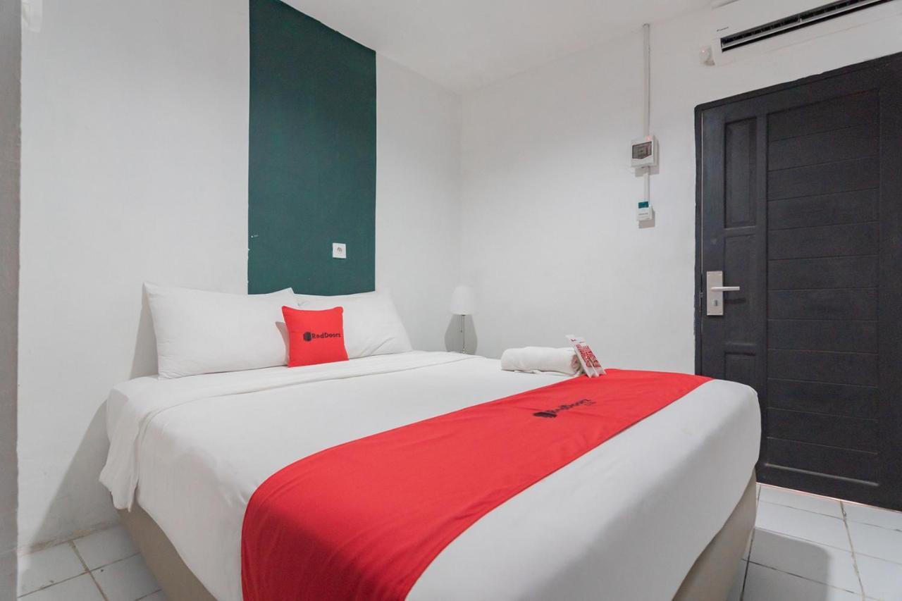 Reddoorz At Sani Guest House Balikpapan Экстерьер фото