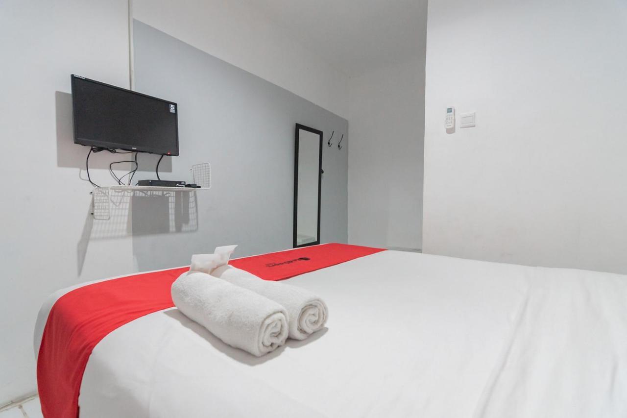 Reddoorz At Sani Guest House Balikpapan Экстерьер фото