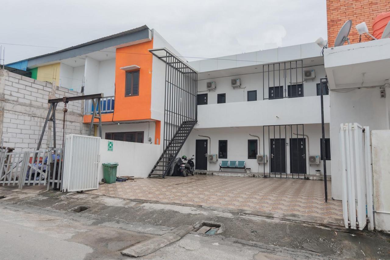 Reddoorz At Sani Guest House Balikpapan Экстерьер фото