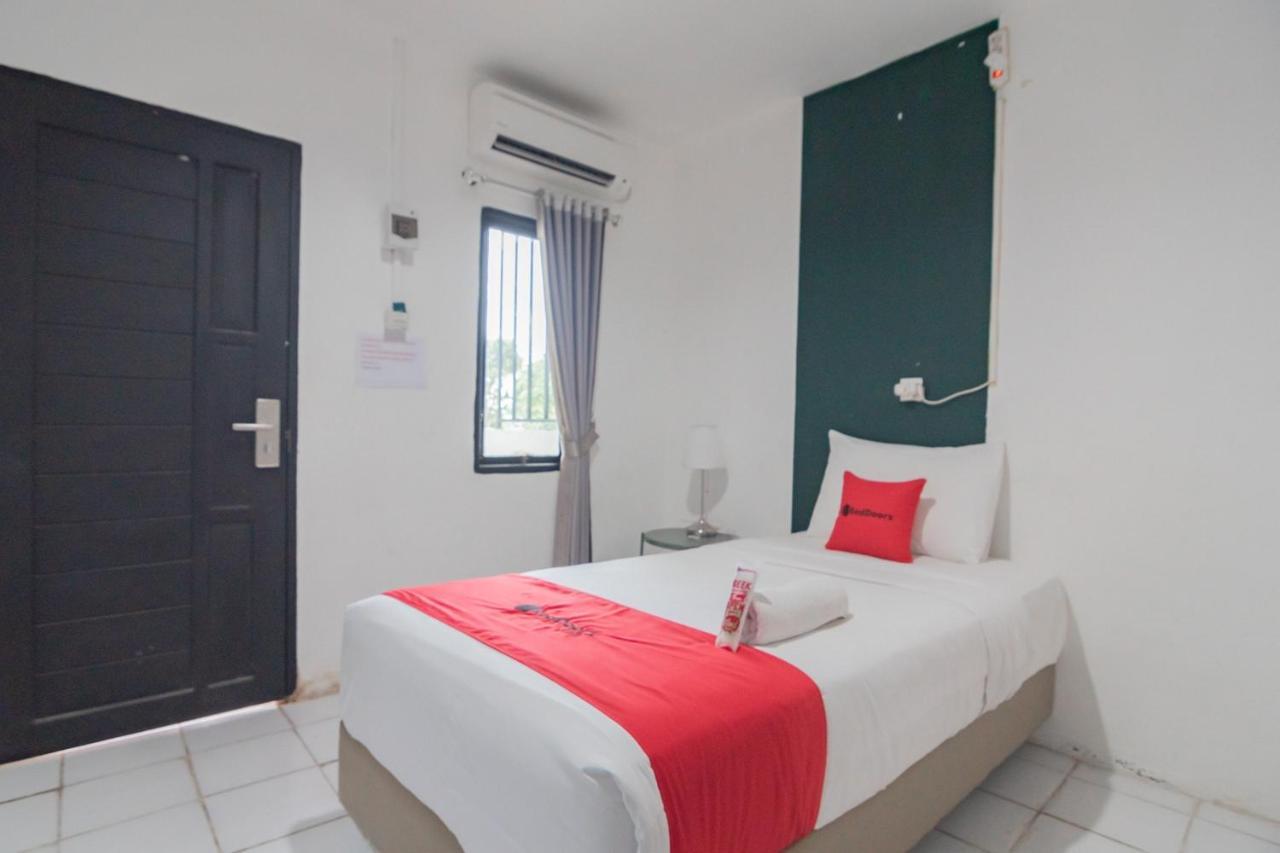 Reddoorz At Sani Guest House Balikpapan Экстерьер фото