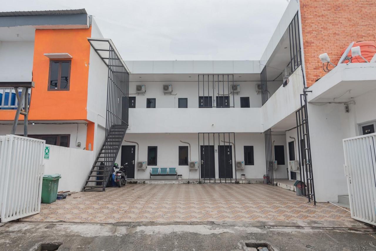 Reddoorz At Sani Guest House Balikpapan Экстерьер фото